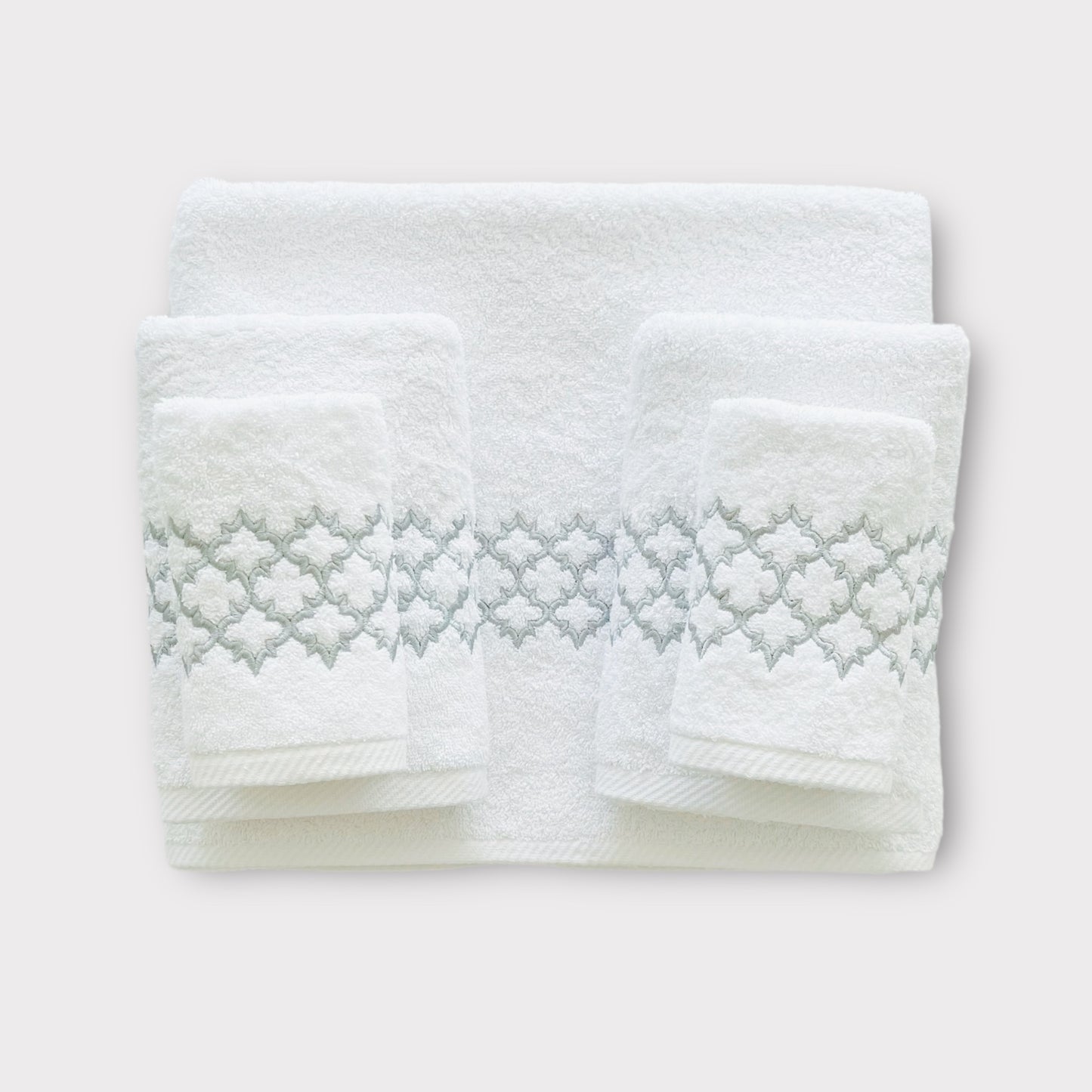 Whole Set Arabesque - Silver Thread on White