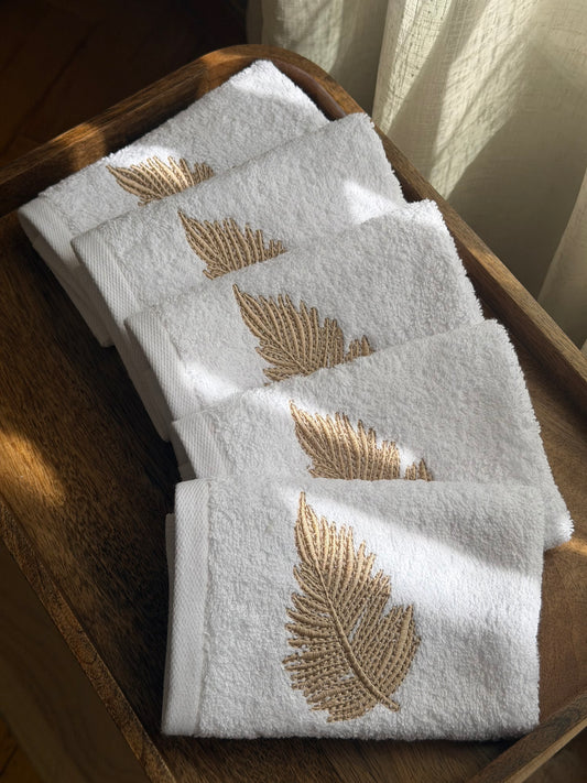 Guest Set Autumn - Gold Thread on White