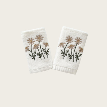 Guest Set Daisy Haze - Beige & Green Thread on Light Cream