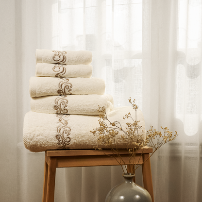 Whole Set Willow - Gold Thread on Light Cream